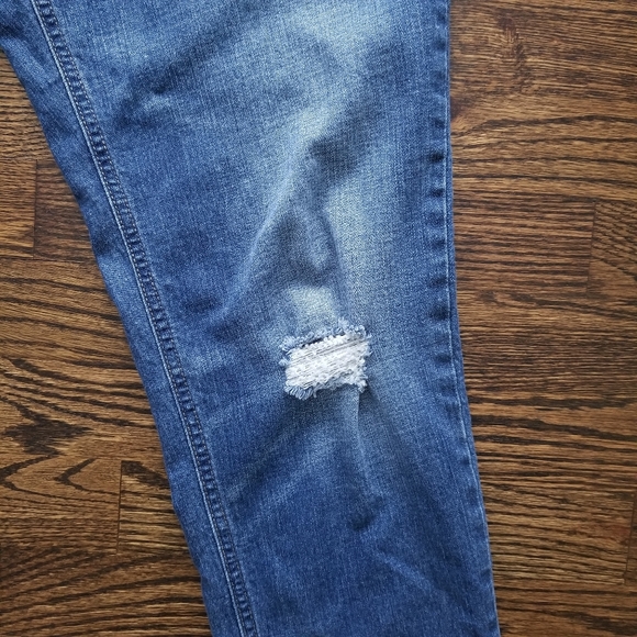 🚫SOLD🚫OldNavy▪︎Boyfriend Jeans - Picture 3 of 12